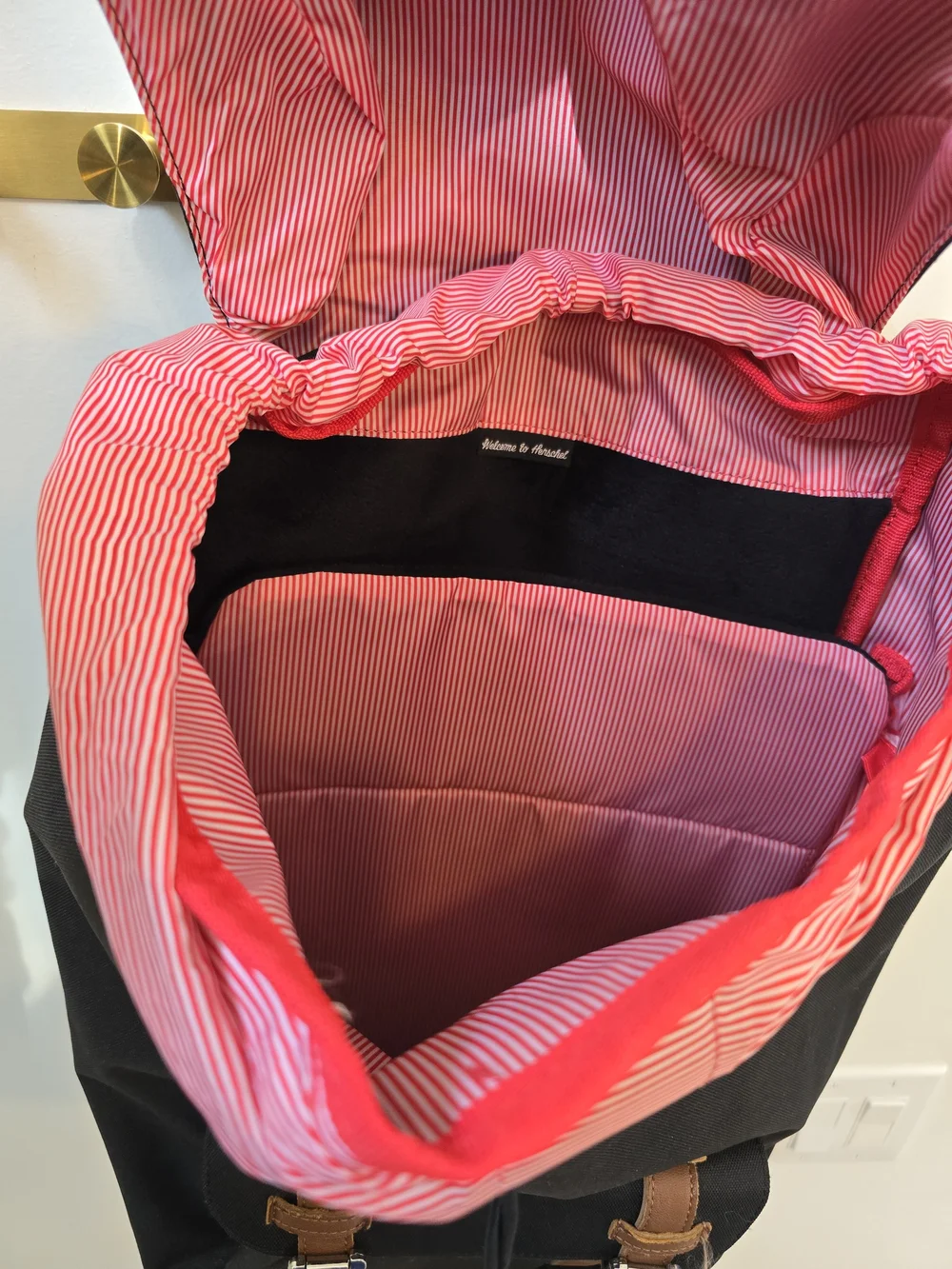Herschel Heritage Backpack With Red Candystripe Inner Layer